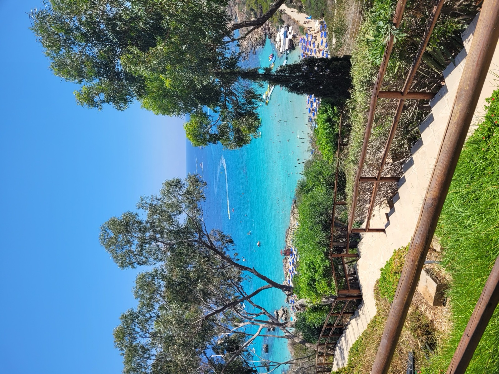 Konnos Bay
